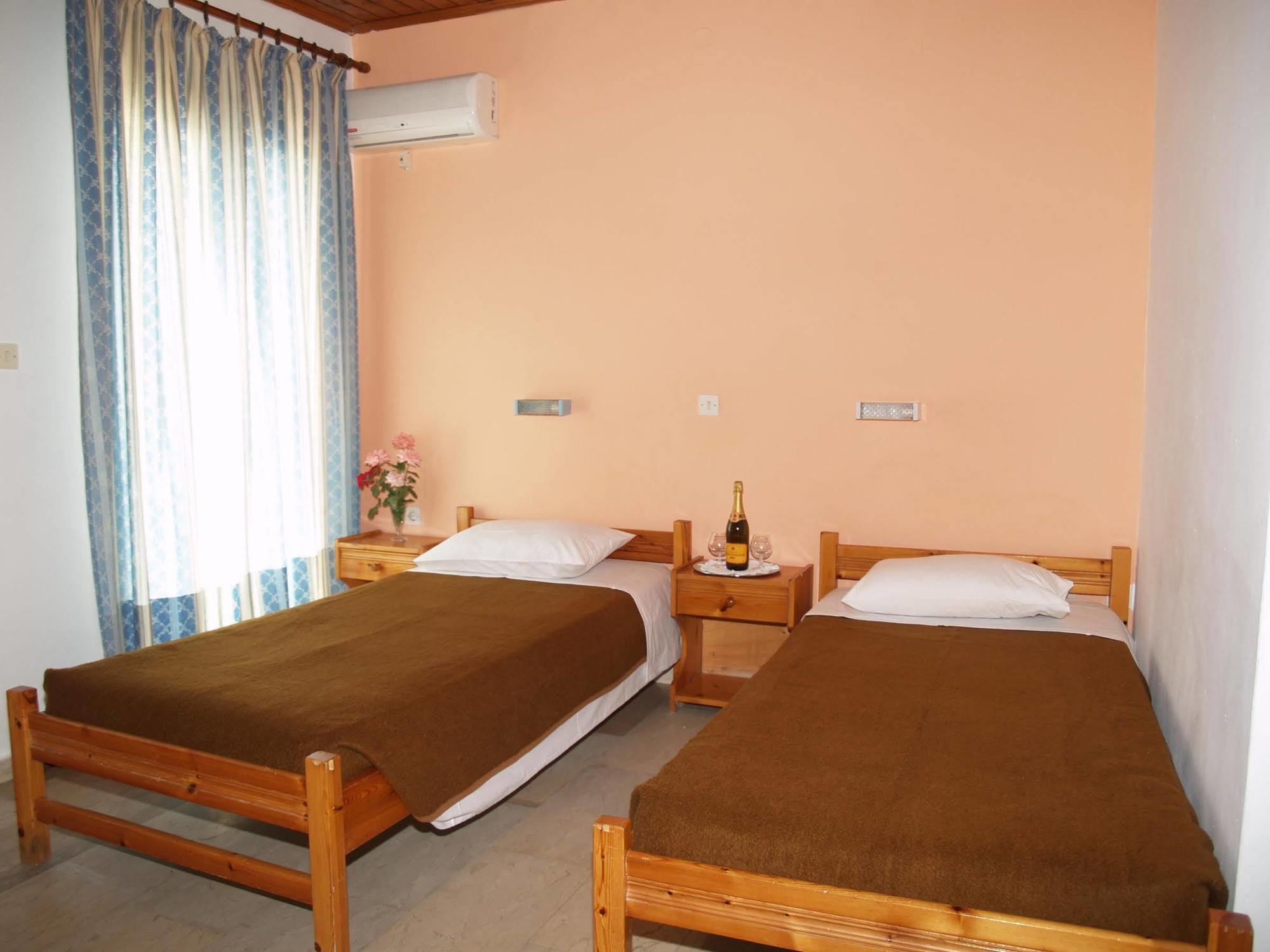 Lefkimi Hotel Kávos Exteriér fotografie